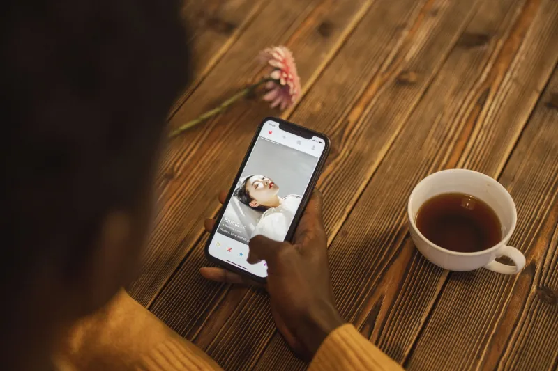 I Downloaded Every AI Dating App So You Can Swipe in Blissful Ignorance